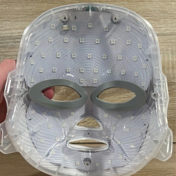 White LED Light  Mask - Picture 5 of 8